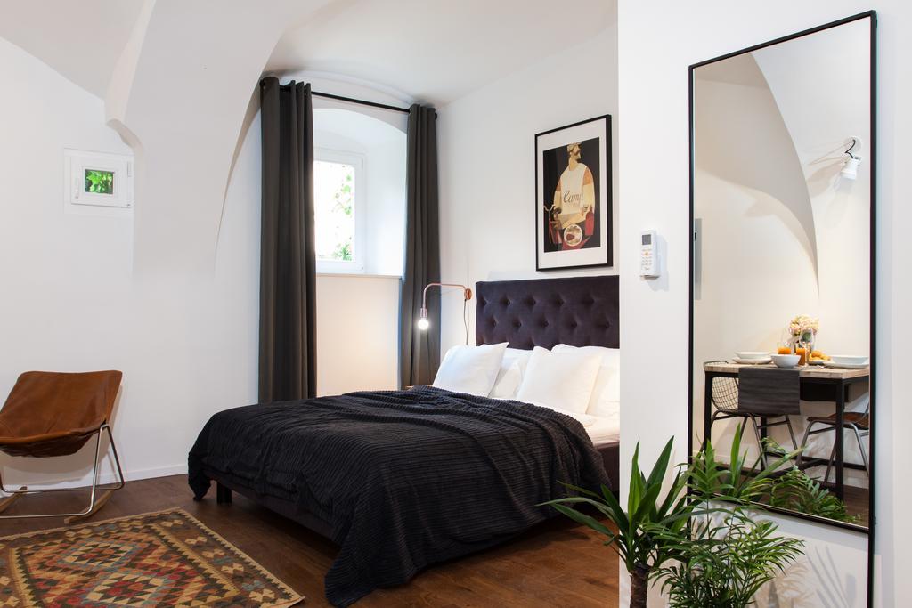 Irundo Zagreb - Old Town Apartments エクステリア 写真